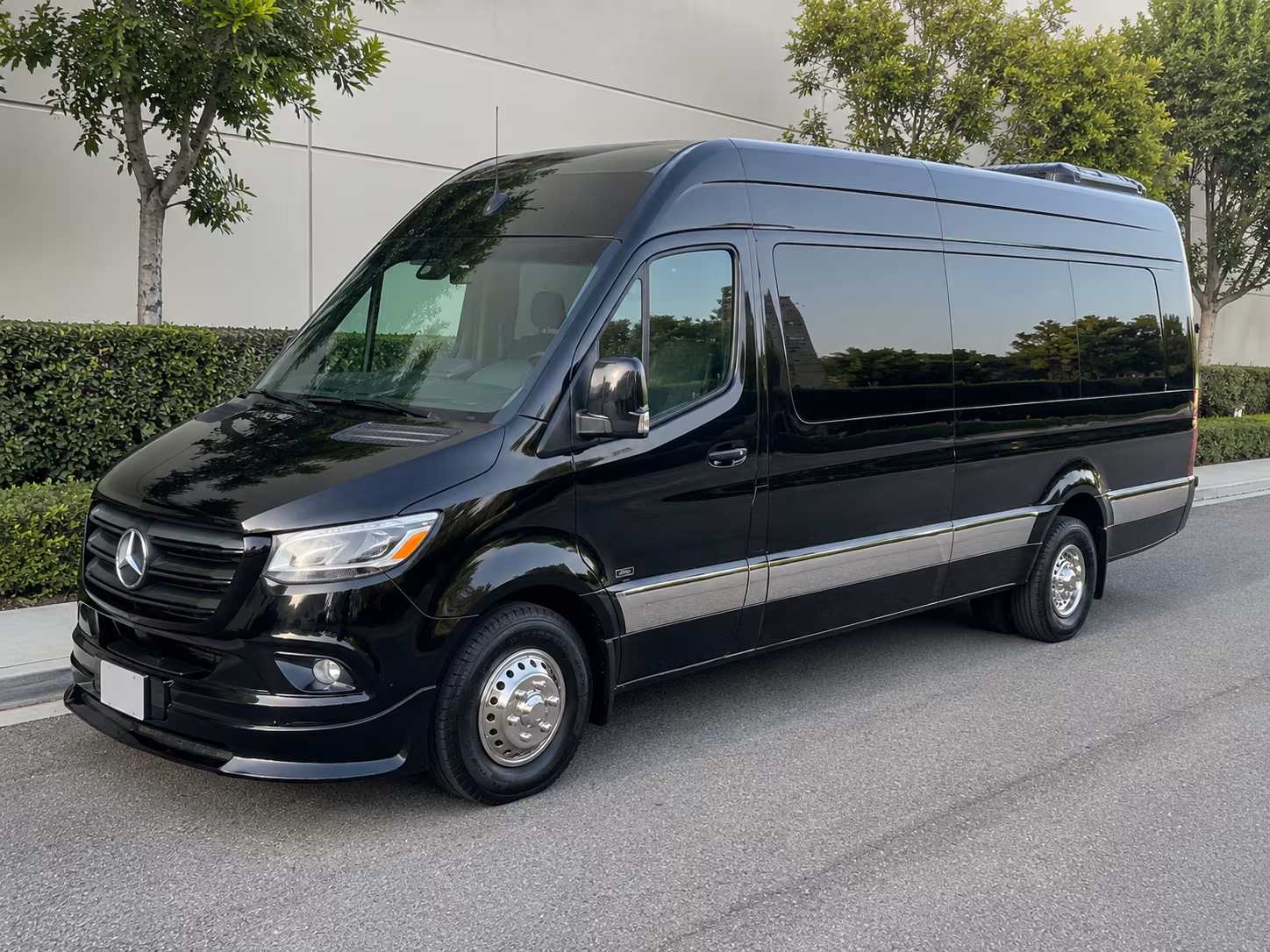 find transportation for your next airport transfer 3