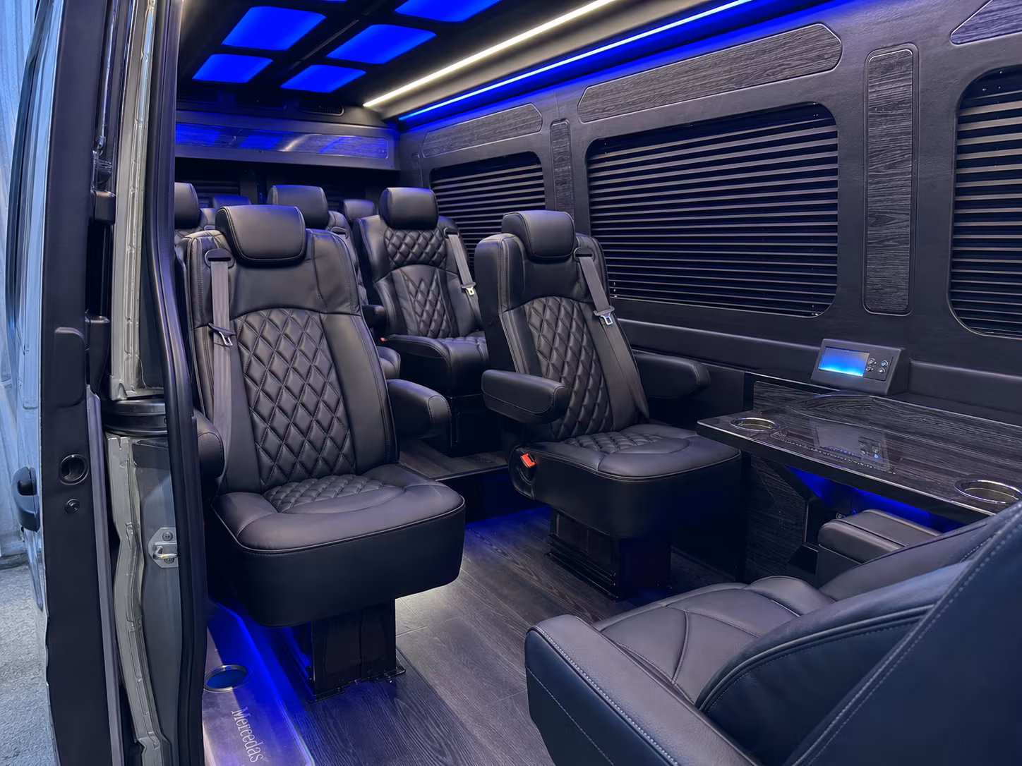 find transportation for your next convention or trade show 4